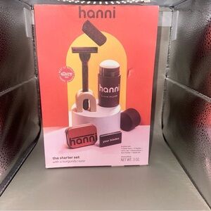 Hanni Burgundy Razor Starter Set